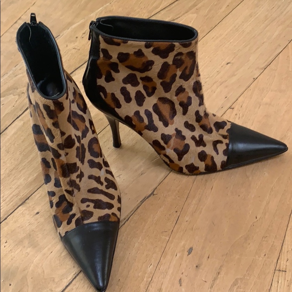 Via Spiga made in Italy Leopard Print ankle boots